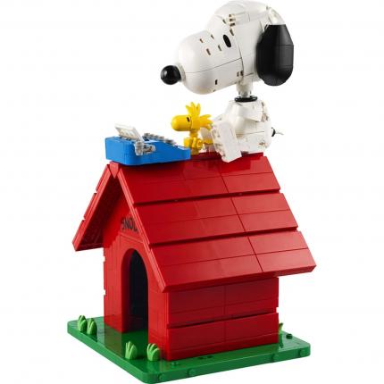 LEGO® Ideas - Peanuts : la niche de Snoopy