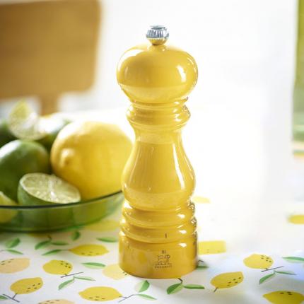 Paris u'Select  - Moulin à sel manuel u'Select en bois laqué, jaune safran, 18 cm - 7in