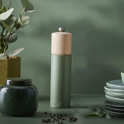 Boreal - Moulin à poivre manuel en bois, vert fougère, 21cm - 8in