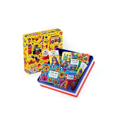 SUPER COFFRET REMPLI DE CHOCOLATS VARIES