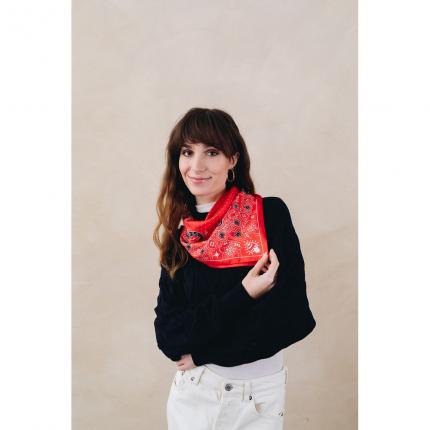 Carré 67 en twill de soie 
imprime bandana