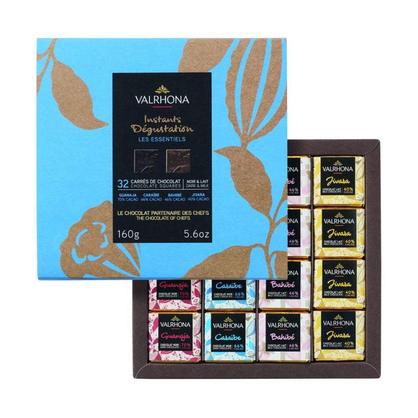 COFFRET 32 CARRES NOIR LAIT