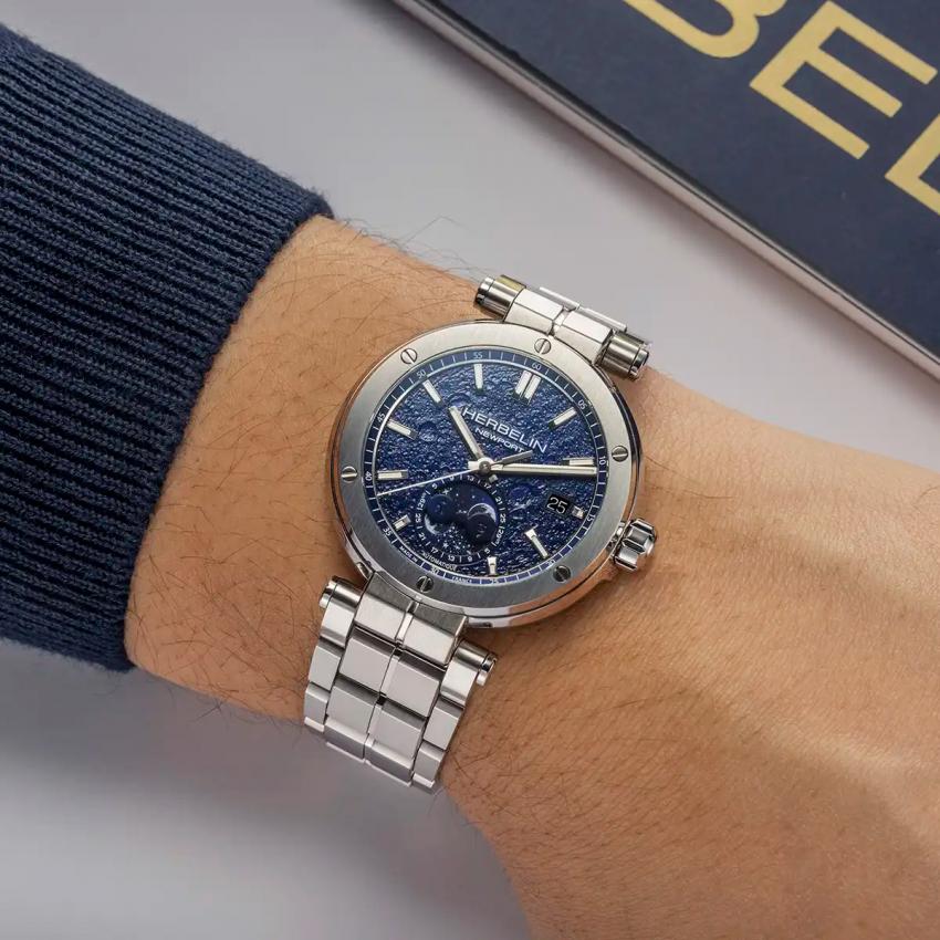 NEWPORT – AUTOMATIQUE PHASES DE LUNE – ACIER